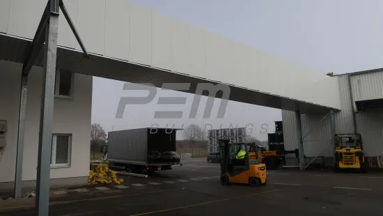 M. Preymesser logistika - Opláštění propojovacího mostu