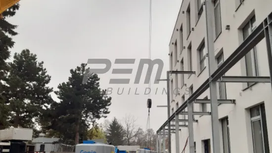 Balkonové konstrukce Čelákovice - Nevyhovující montážní podmínky  