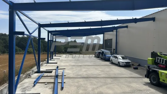 Přístavba skladovací haly pro zemědělskou techniku